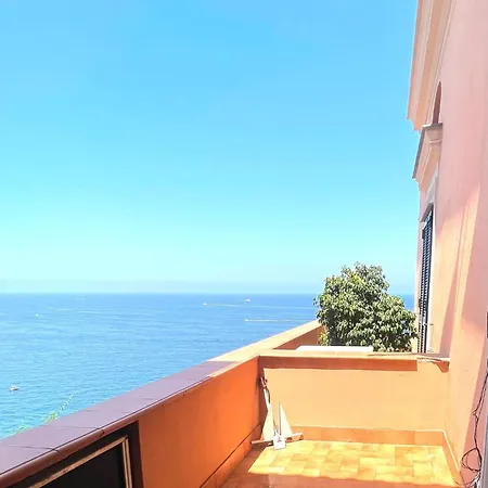 Apartment L'angolino Di Lulu Vico Equense